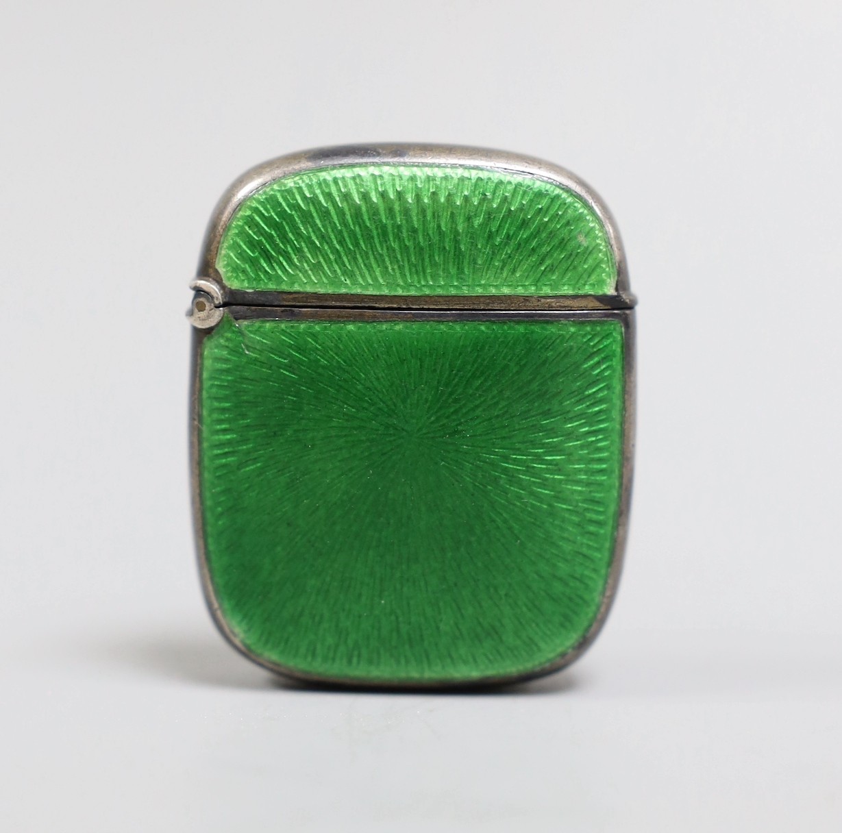 A continental 925 and enamelled vesta case, 43mm.